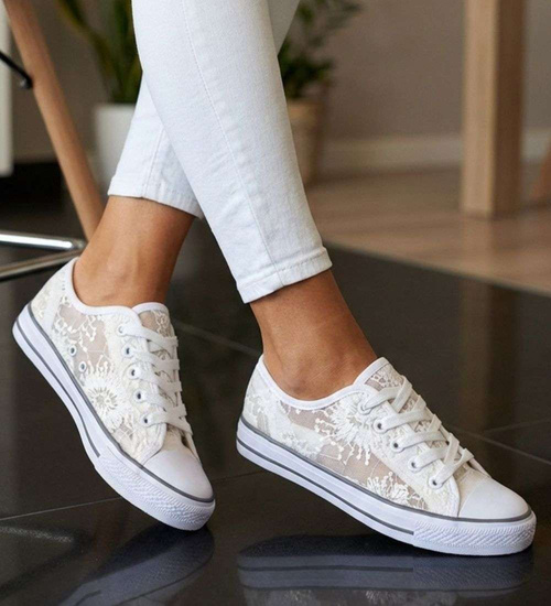 Ażurowe białe trampki dziewczęce /F7-2 17559 T141/