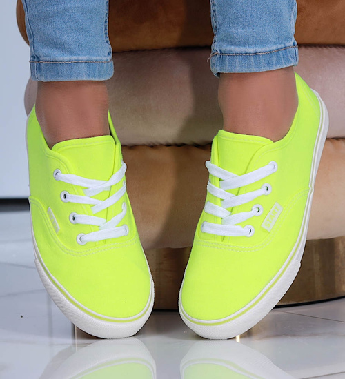 Jasno zielone niskie tenisówki damskie z tkaniny OST436