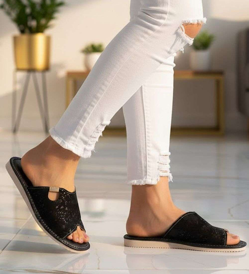 Czarne domowe klapki kapcie /D8-1 16205 S165/