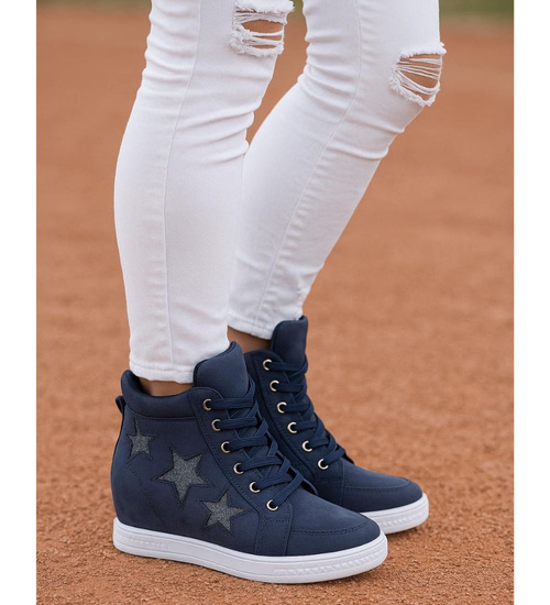 Granatowe sneakersy na niskim koturnie /C7-2 10540 T393/