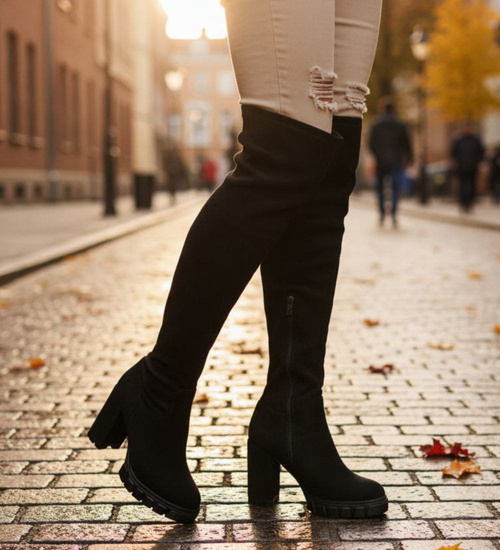 Czarne ocieplane kozaki muszkieterki na słupku /F4-1 18436 T682/