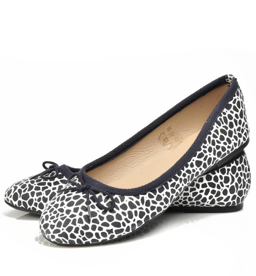 Balerinki w panterkę z kokardką GRANATOWE /G2-2 2999 S191/