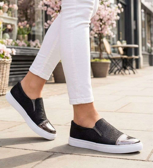 Wsuwane czarne trampki damskie /E10-2 15644 T180/