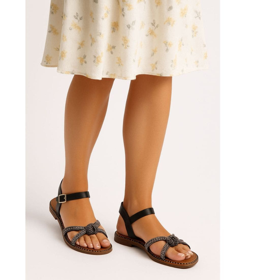 Czarne sandały na płaskim obcasie z cyrkoniami /G2-2 16304 T282/