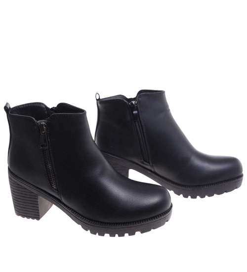 Czarne botki na obcasie z suwakiem /C7-3 18414 T300/