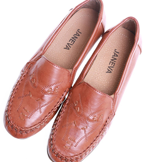 Brązowe czółenka półbuty na niskim obcasie /E5-2 15495 T190/