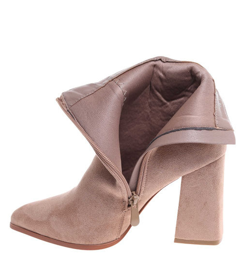 Beżowe klasyczne botki damskie na obcasie /D7-3 18338 T381/