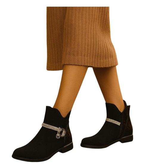 Czarne botki damskie ocieplane z ozdobą /F2-2 18417 W4/