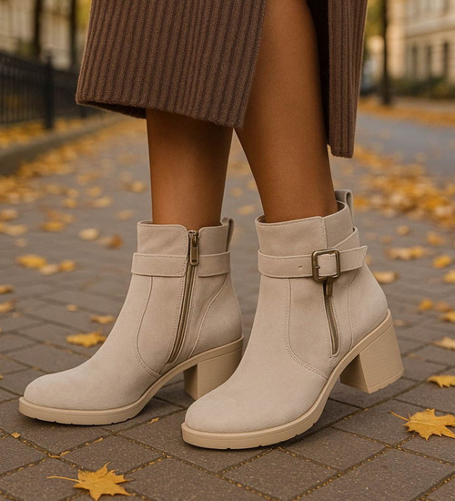 Beżowe ocieplane botki damskie na obcasie /E4-2 18379 W381/