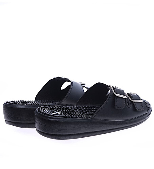 Czarne damskie zdrowotne klapki z kolcami Fakirki /E3-1 14361 T156/