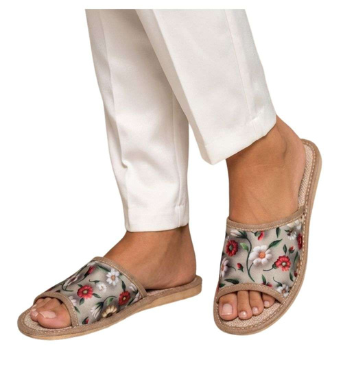 Kolorowe kapcie z tkaniny z kwiatowym wzorem /F8-1 18590 S174/