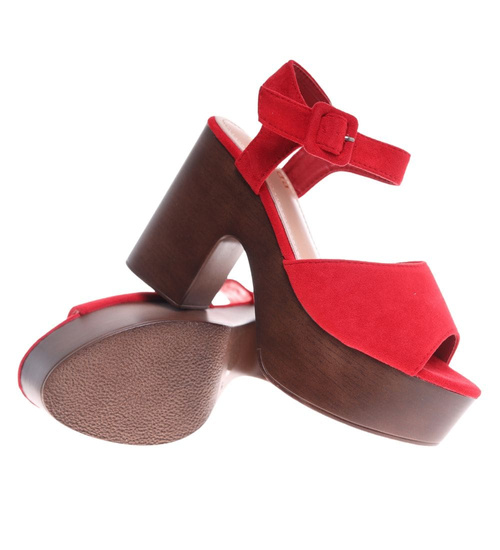 Czerwone damskie sandały na platformie /G6-3 13105 T192/