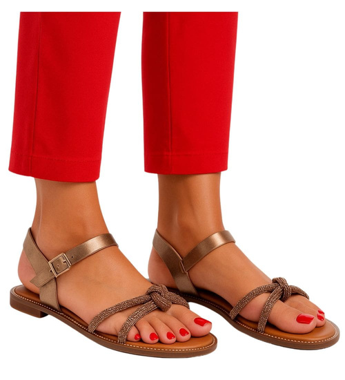 Złote sandały na płaskim obcasie z cyrkoniami /G11-2 16302 T282/