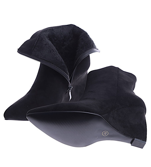 Czarne ocieplane botki na koturnie /F2-3 14820 T346/