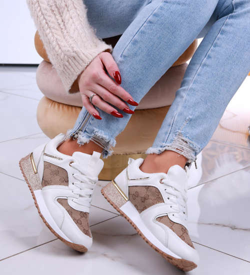 Sznurowane sneakersy na niskim koturnie /G1-2 13229 T502/