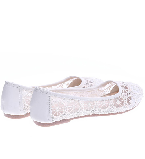 Beżowe dziewczęce balerinki z koronki /A9-2 15809 T8-6/