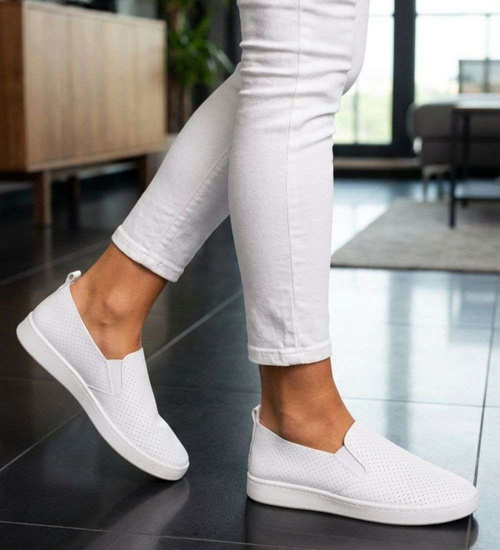 Białe damskie tenisówki slip on /L3-2 18804 W137/