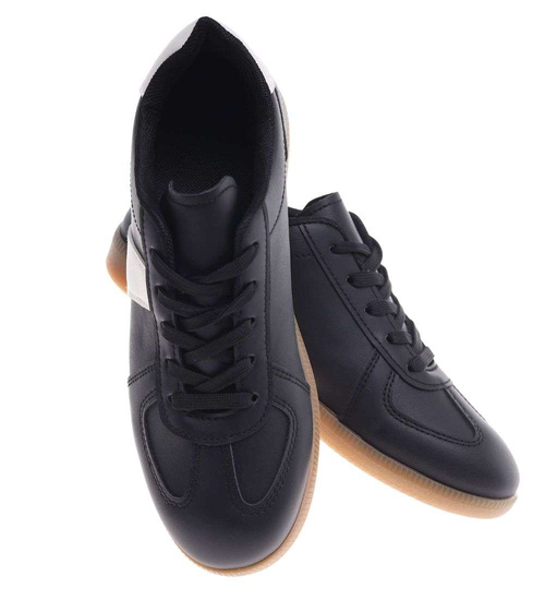 Wiązane snekaersy damskie białe wygodne /A3-3 18715 T177/