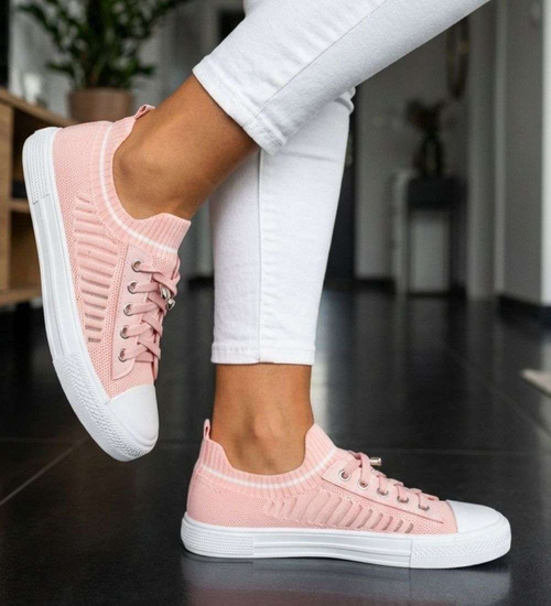 Ażurowe pastelowe trampki damskie slip on Różowe /K3-1 18748 T171/