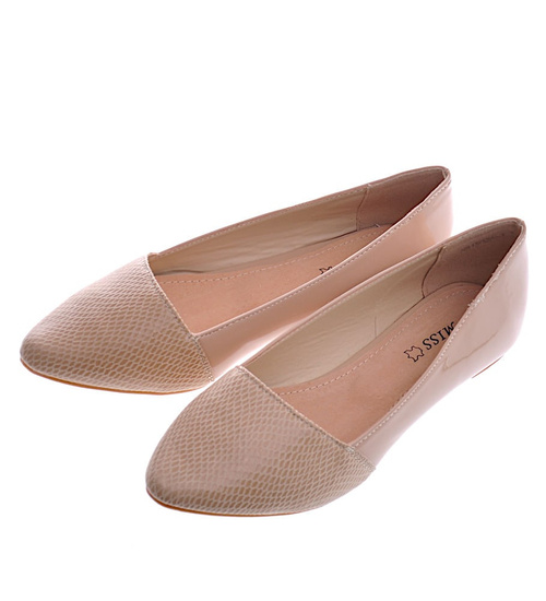 Beżowe baleriny damskie lakierowane /E7-2 13075 T194/