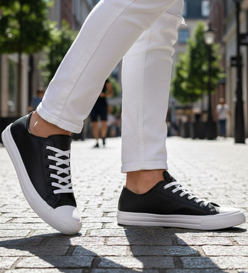 Czarno białe niskie trampki męskie /B3-2 17985 T232/