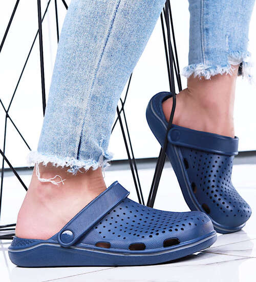 Kryte granatowe klapki na basen /C3-1 15522 S192/ Kryte granatowe klapki na basen /C3-1 15522 S192/