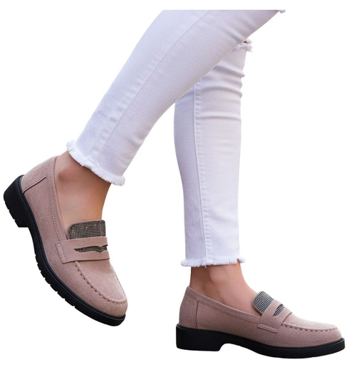 Beżowe zamszowe półbuty loafersy na niskim obcasie /F8-3 15476 T386/