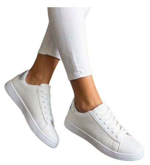 Sznurowane białe trampki damskie /C2-2 18654 T177/