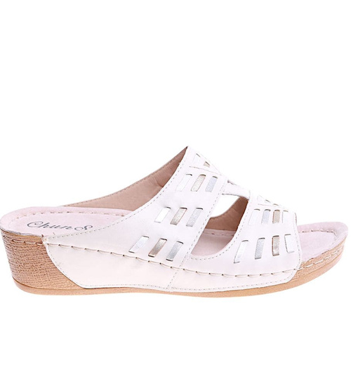 Beżowe damskie klapki na koturnie i platformie /D5-3 16140 S380/