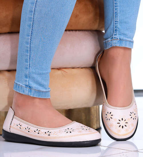 Beżowe ażurowe półbuty damskie /F6-2 16166 T191/