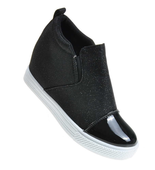 Czarne trampki na niskim koturnie /C1-3 4300 S174/