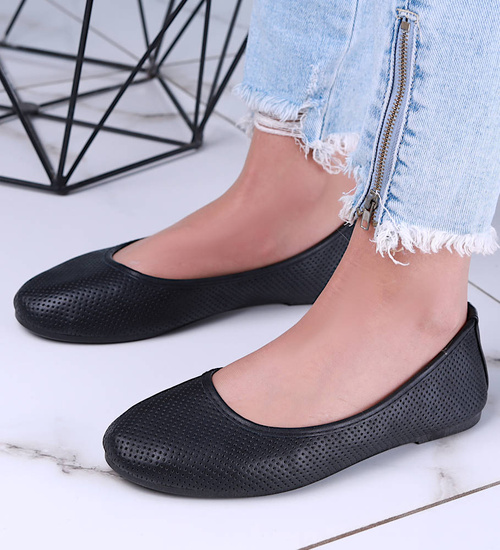 Ażurowe czarne balerinki /A8-2 15651 T192/