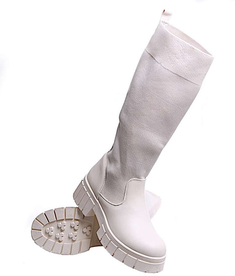 Beżowe kozaki damskie na platformie /A1-1 18088 T390/