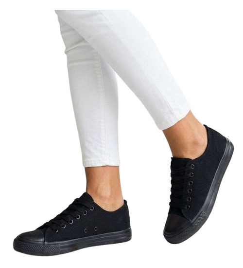 Klasyczne czarne trampki damskie z niską cholewką /E5-2 18680 T185/