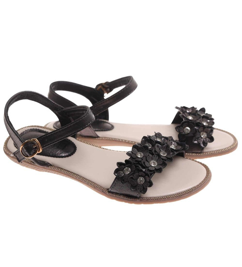 Czarne sandały na płaskim obcasie /A2-2 17917 T192/