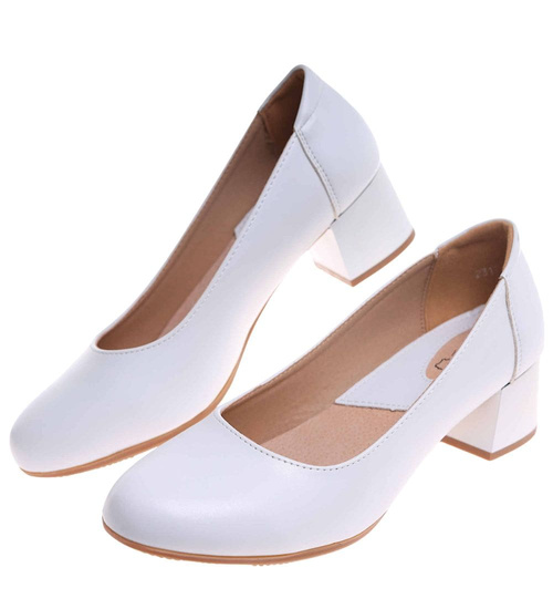 Białe czółenka na niskim obcasie /A4-2 18052 T284/