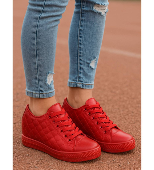 Czerwone trampki damskie na niskim koturnie /H2 16715 G6-15/