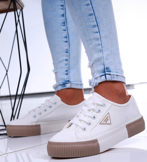 Białe sznurowane trampki damskie /G9-3 16673 T389/