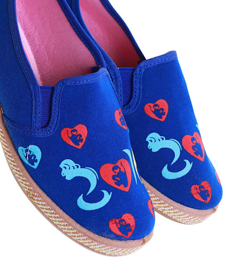 Wsuwane niebieskie tenisówki dziewczęce /E5-1 7834 S095/