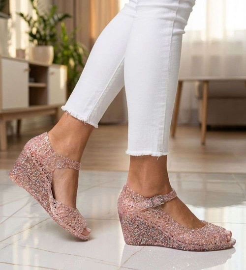 Jasno różowe wodoodporne sandały damskie /H2 14575 T890/