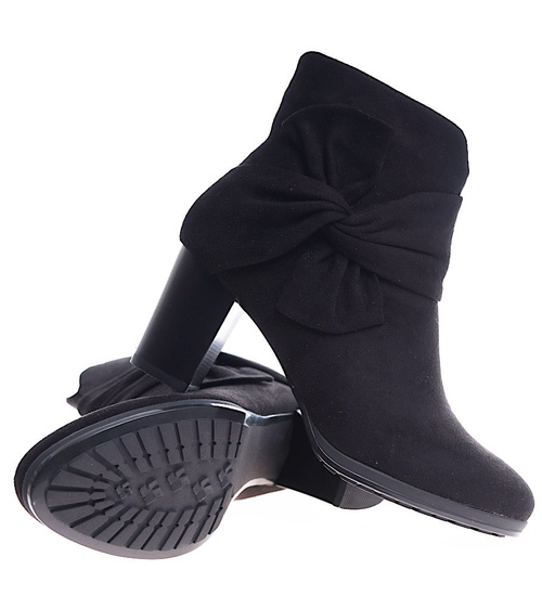 Czarne botki damskie na słupku /A7-1 16901 T227/