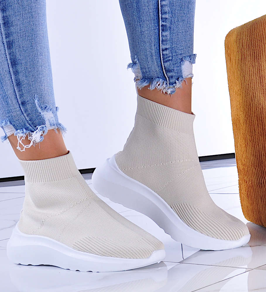 Wysokie trampki na grubym spodzie Beżowe