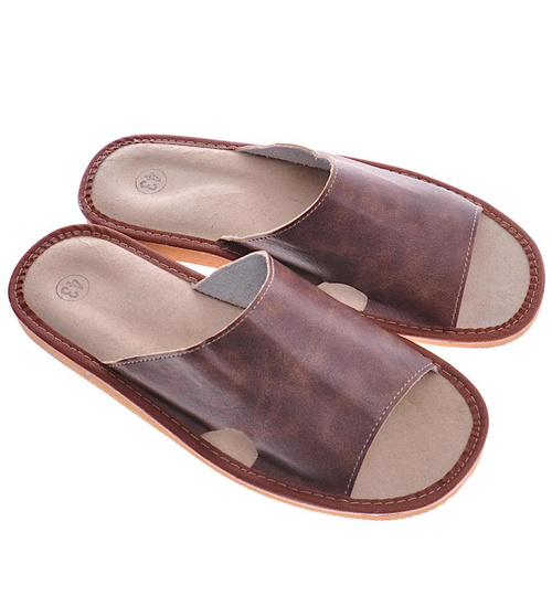 Wygodne domowe klapki z naturalnej skóry Brązowe /G5-1 4893 S156/