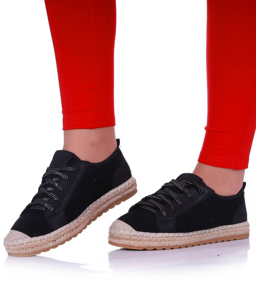 Czarne półbuty espadryle na platformie /H2 17204 G185/