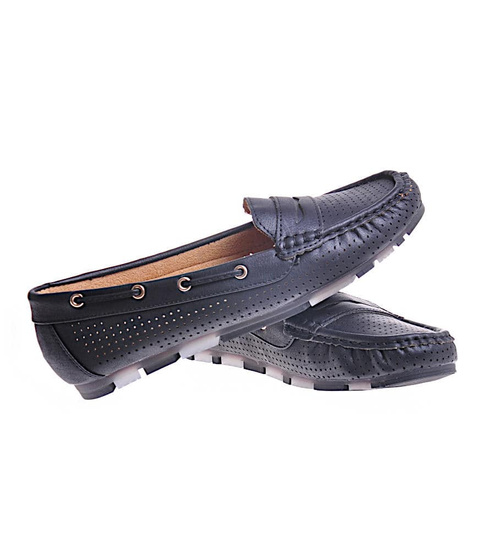 Czarne ażurowe półbuty /F7-2 11758 T390/