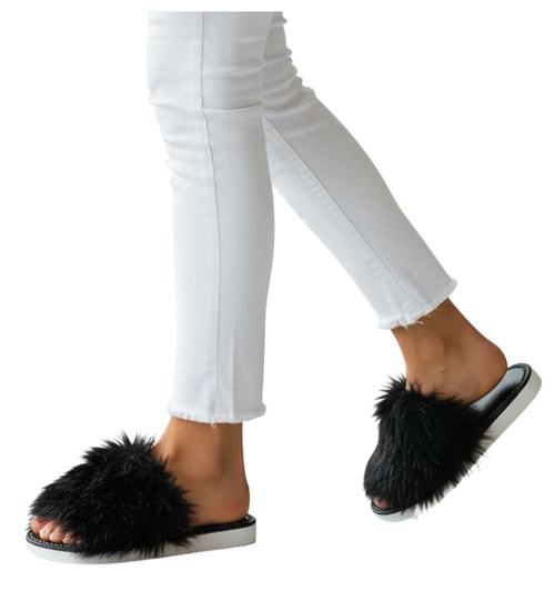 Klapki z futerkiem na grubym spodzie Czarne /E1-1 6925 S197/