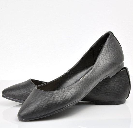 Czarne balerinki z migdałowymi noskami /C5-2 2756 S197/