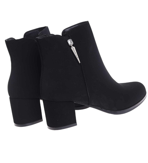 Wizytowe czarne botki damskie na obcasie /E9-2 18542 W4/