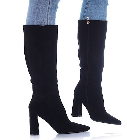 Klasyczne czarne kozaki na grubym obcasie /E3-1 16948 T481/