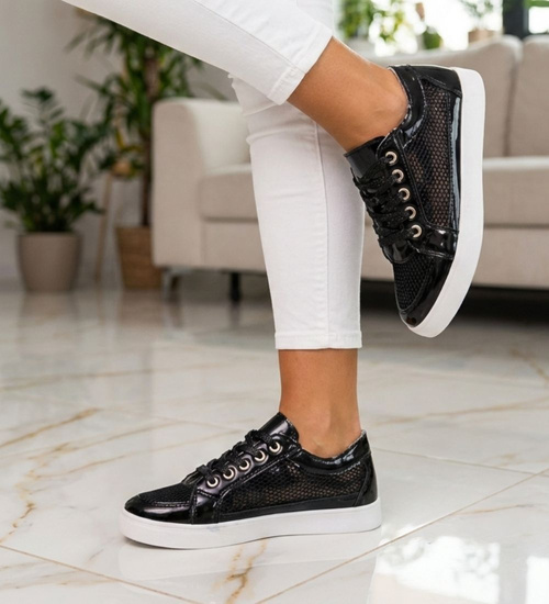 Ażurowe czarne trampki damskie /E10-3 13321 T120/